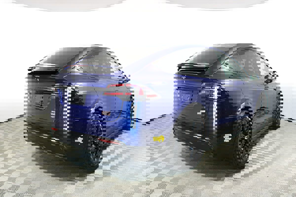 Used 2022 Tesla Model X Plaid image 46