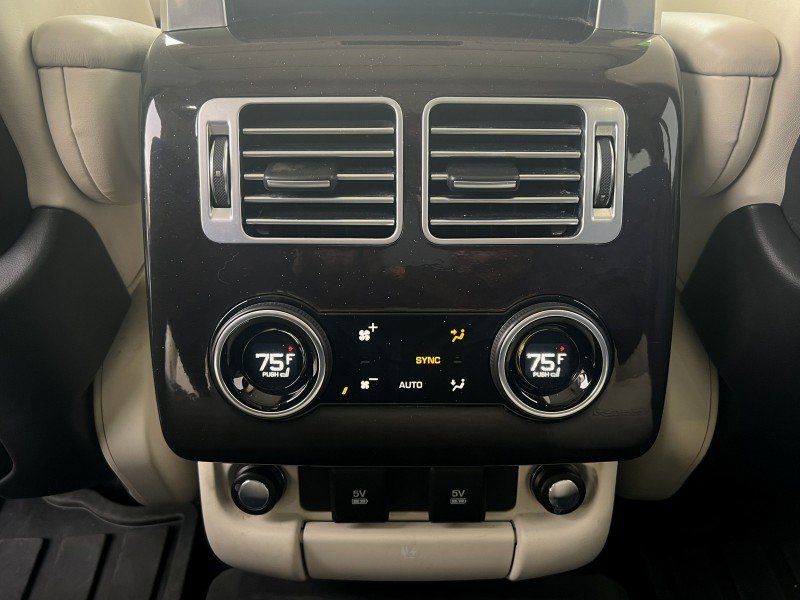 Used 2019 Land Rover Range Rover HSE image 68