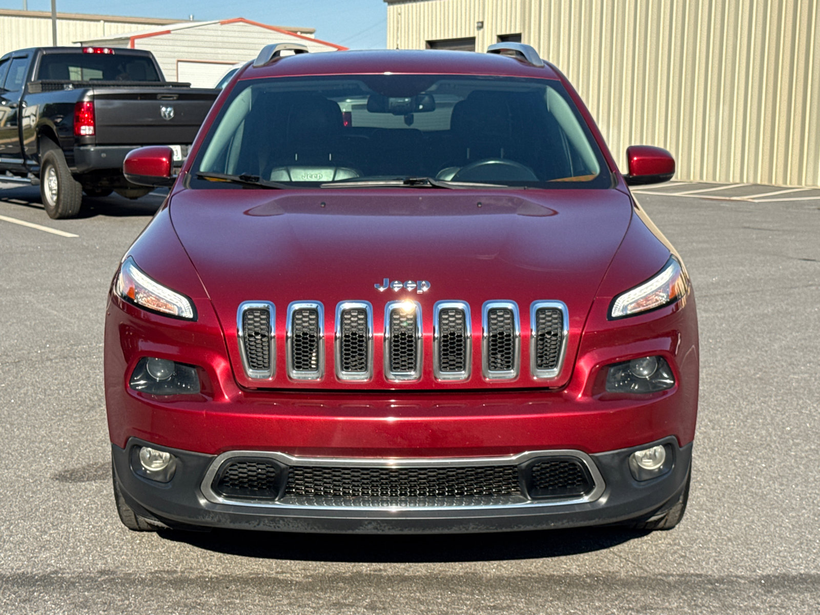 Used 2016 Jeep Cherokee Limited FWD image 2