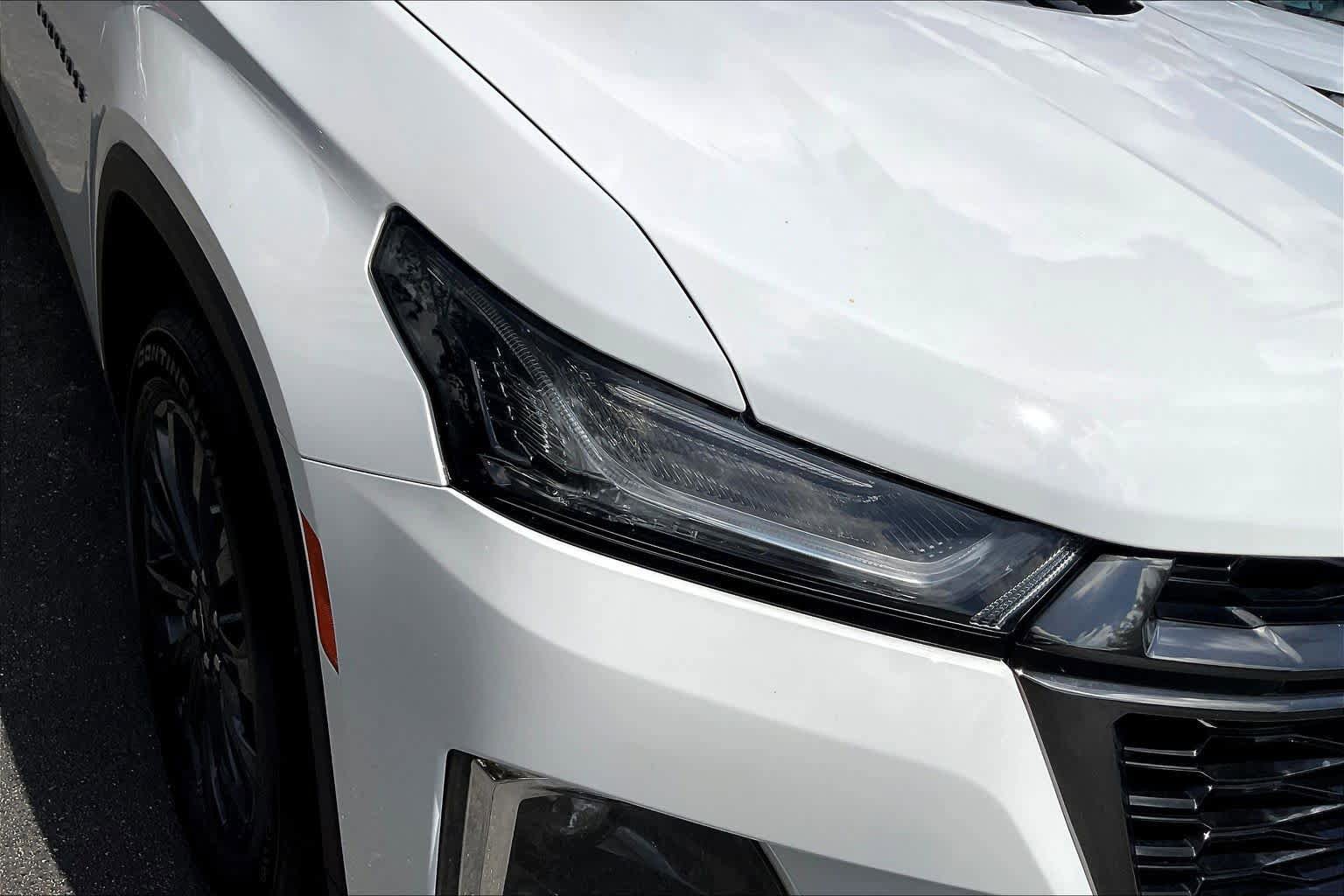 Certified 2023 Chevrolet Traverse RS FWD image 28