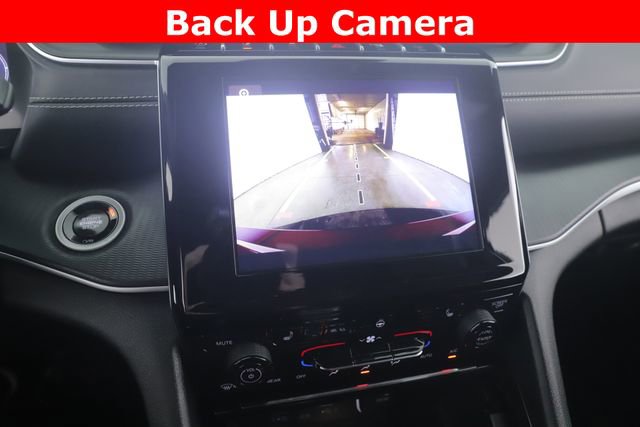 Used 2024 Jeep Grand Cherokee L Laredo w/ Luxury Tech Group I image 23
