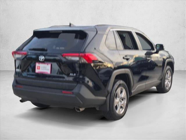 Used 2025 Toyota RAV4 XLE FWD image 5