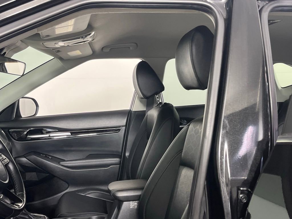 Used 2025 Kia Seltos EX image 26