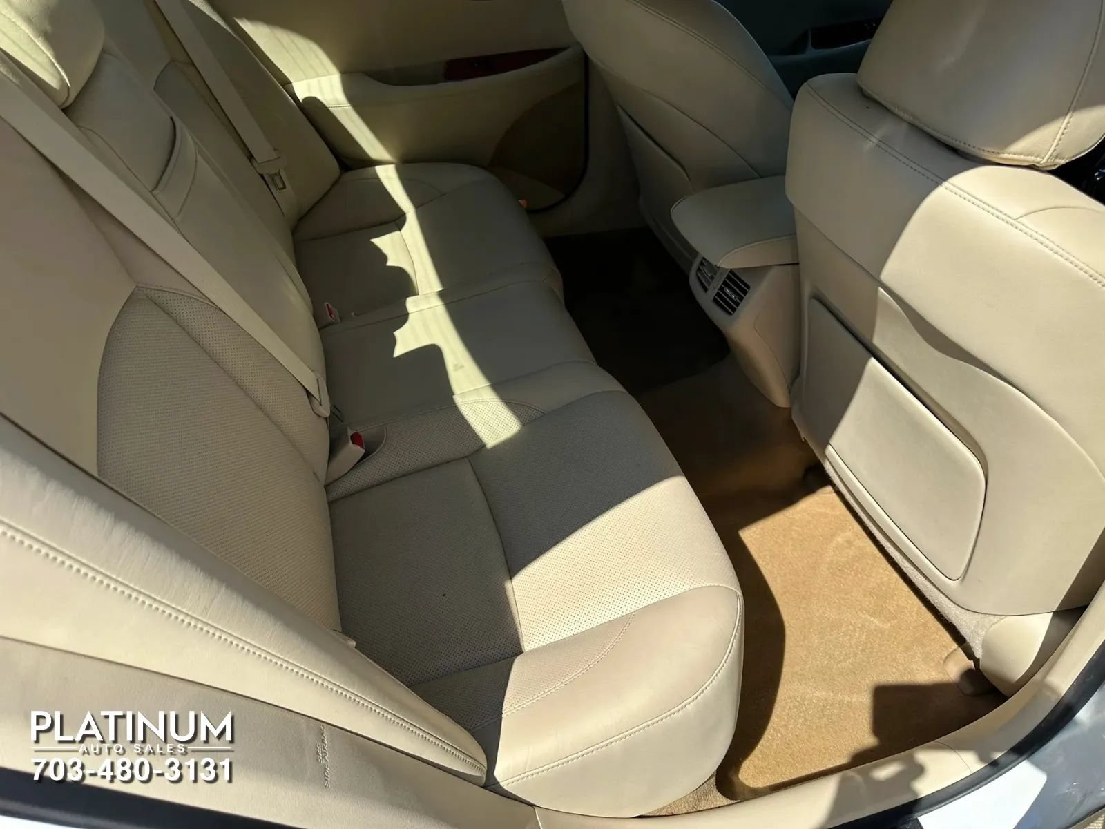 Used 2010 Lexus ES 350 w/ Preferred Accessory Package FWD image 13