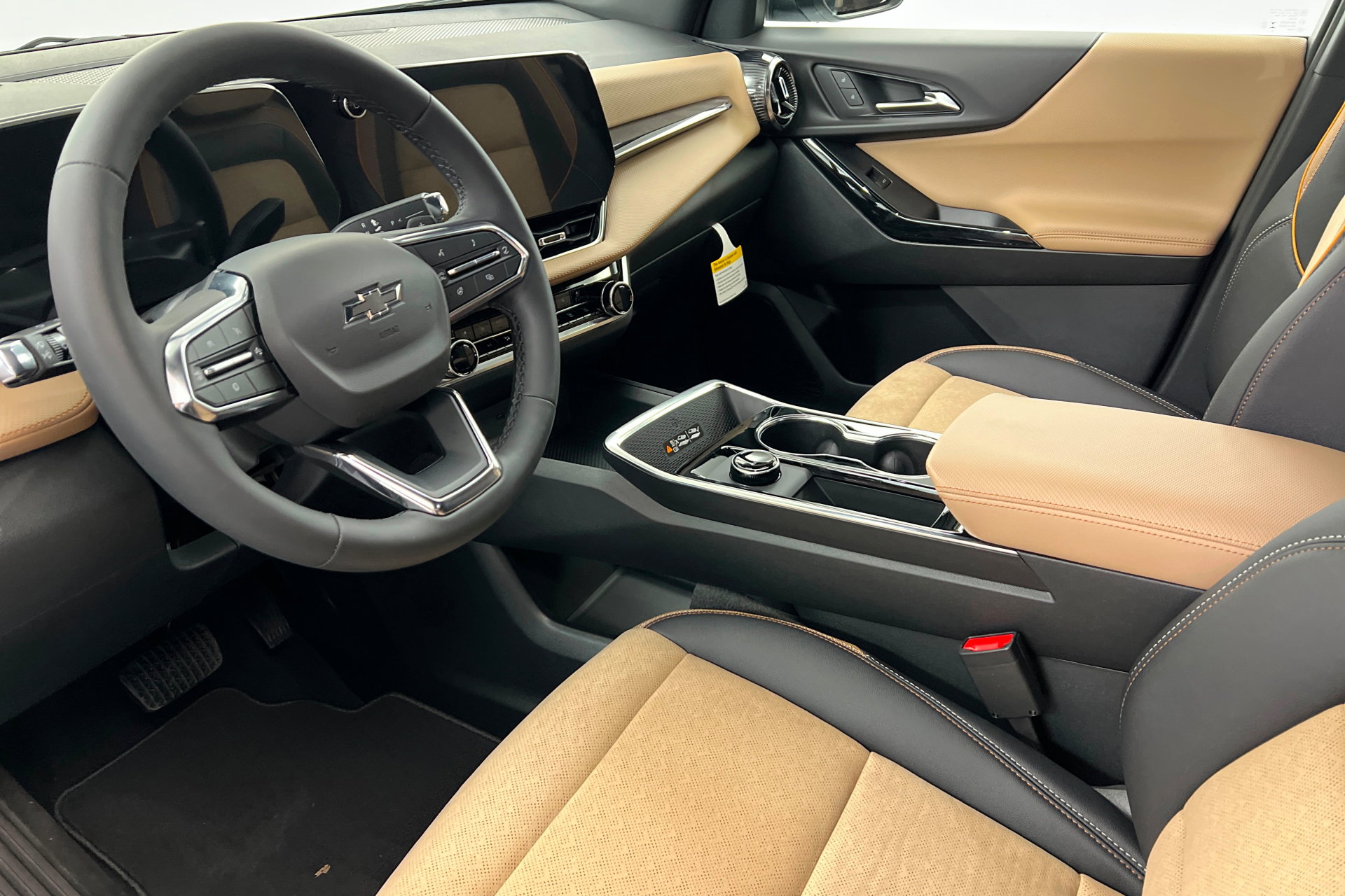 New 2026 Chevrolet Equinox ACTIV w/ Convenience Package III image 16