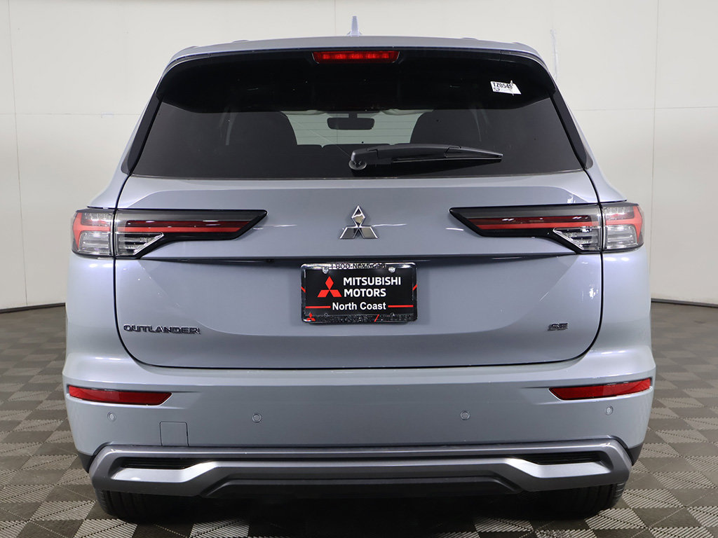 New 2026 Mitsubishi Outlander SE FWD image 14