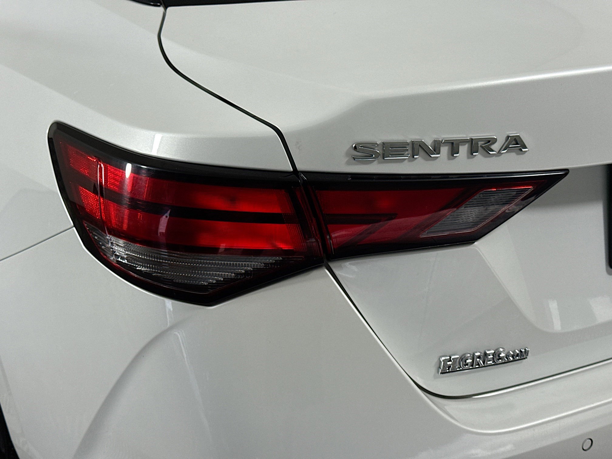 Used 2024 Nissan Sentra SV image 36