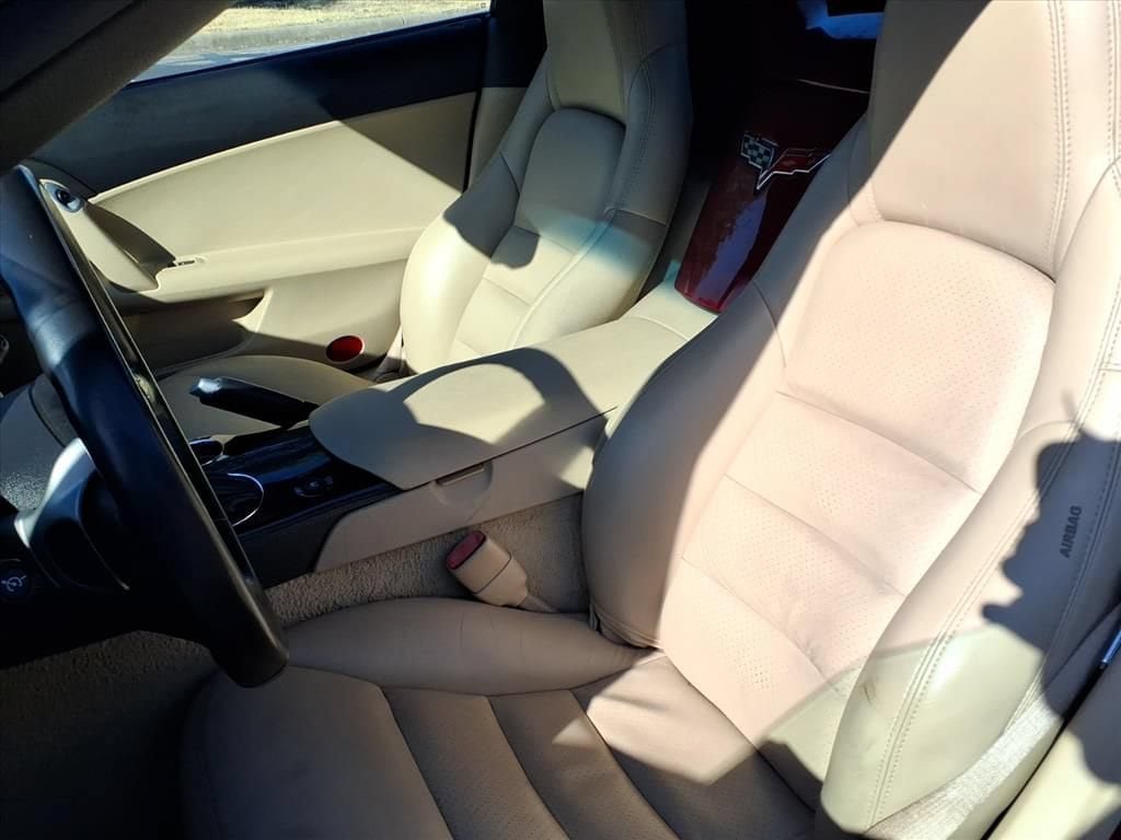 Used 2011 Chevrolet Corvette Grand Sport w/ Preferred Equipment Group RWD image 21