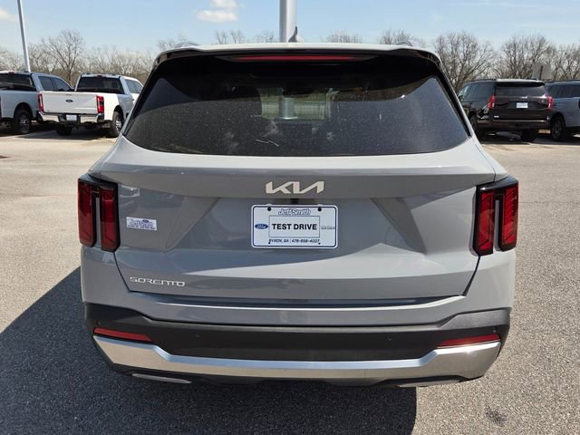 Used 2026 Kia Sorento EX w/ EX Premium Package image 9