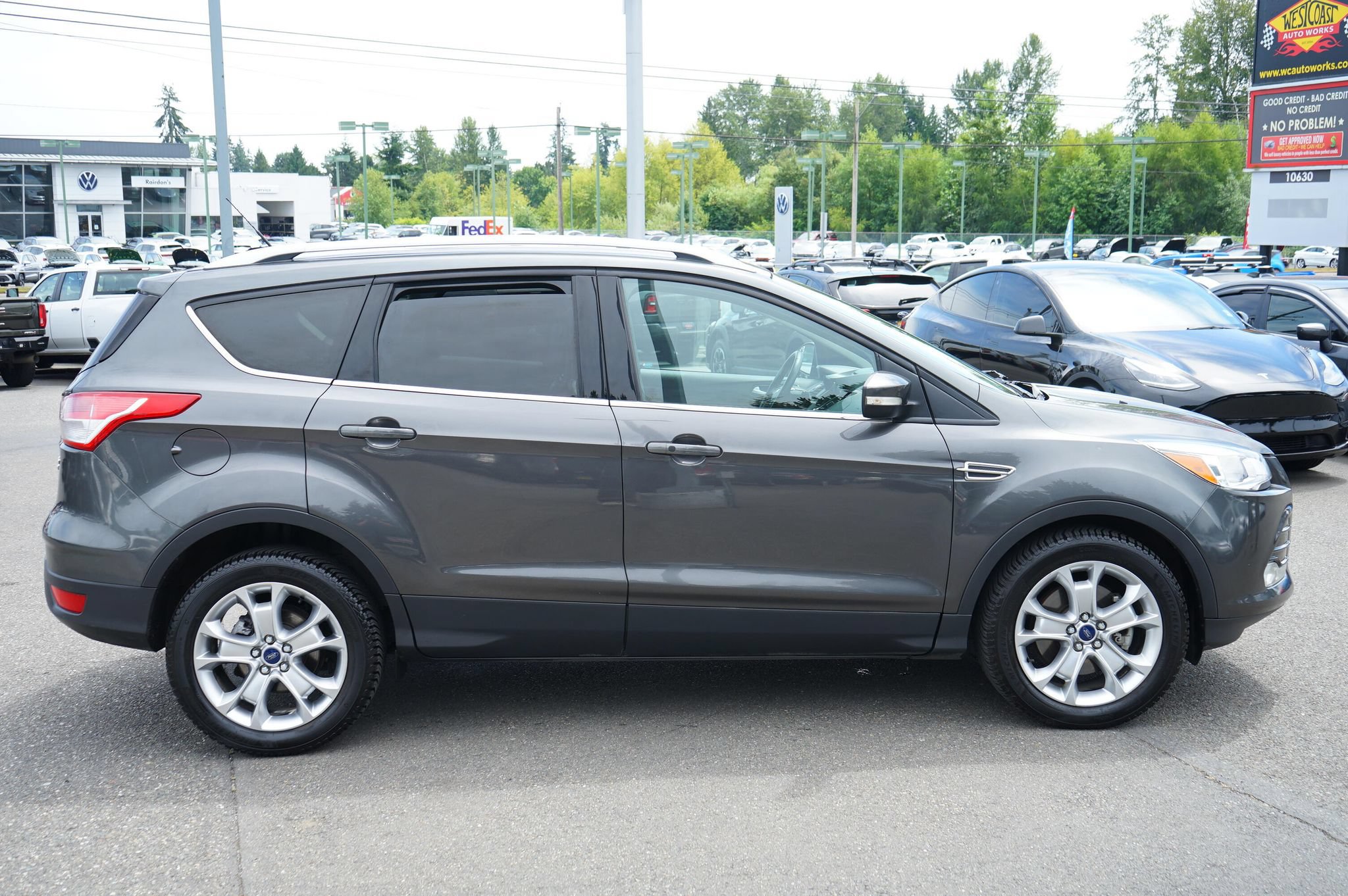 Used 2016 Ford Escape Titanium AWD/4WD image 6