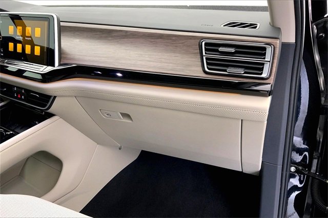 Used 2025 Volkswagen Atlas SEL Premium R-Line image 16