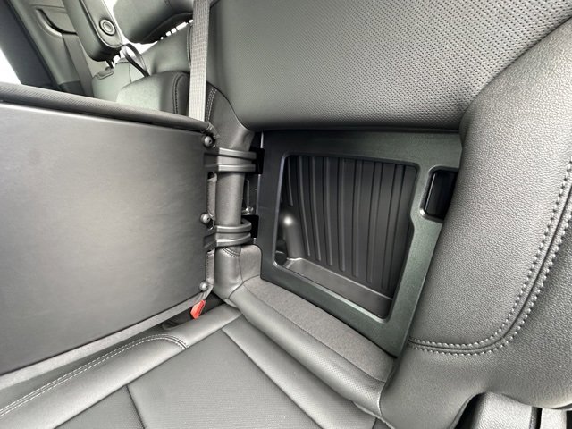 New 2026 GMC Sierra 1500 SLT image 23