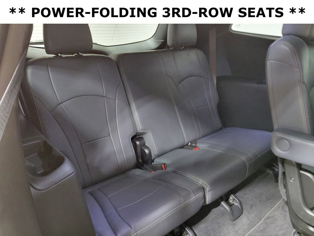 Used 2024 Buick Enclave Premium image 13