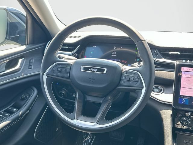 Used 2023 Jeep Grand Cherokee 4WD 4xe w/ Luxury Tech Group II image 7