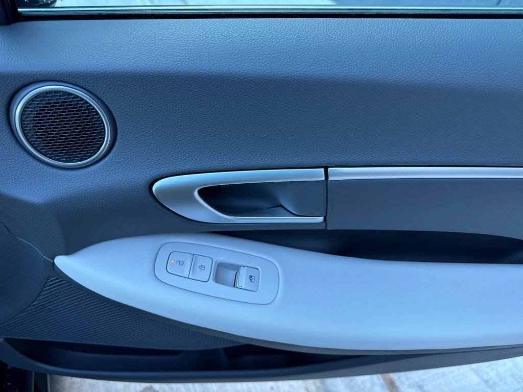 New 2026 Hyundai Sonata SEL FWD image 22