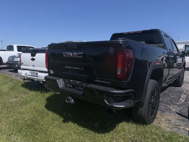 Used 2021 GMC Sierra 2500 Denali w/ Denali Black Diamond Edition AWD/4WD image 4