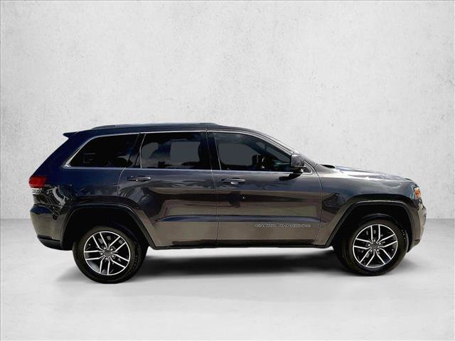 Certified 2020 Jeep Grand Cherokee Laredo w/ Laredo X Package RWD image 5
