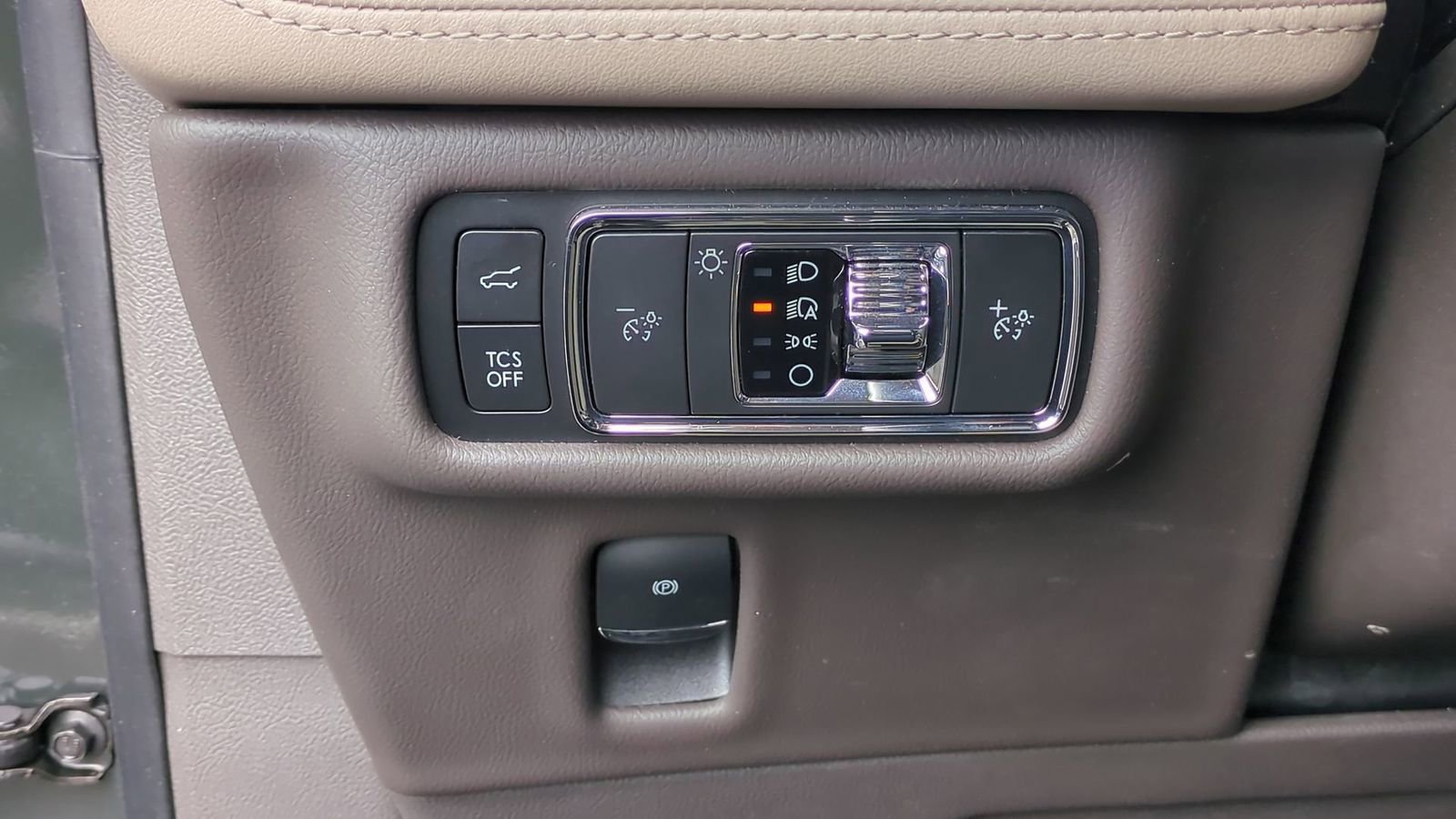 Used 2022 Lincoln Nautilus Reserve AWD/4WD image 18
