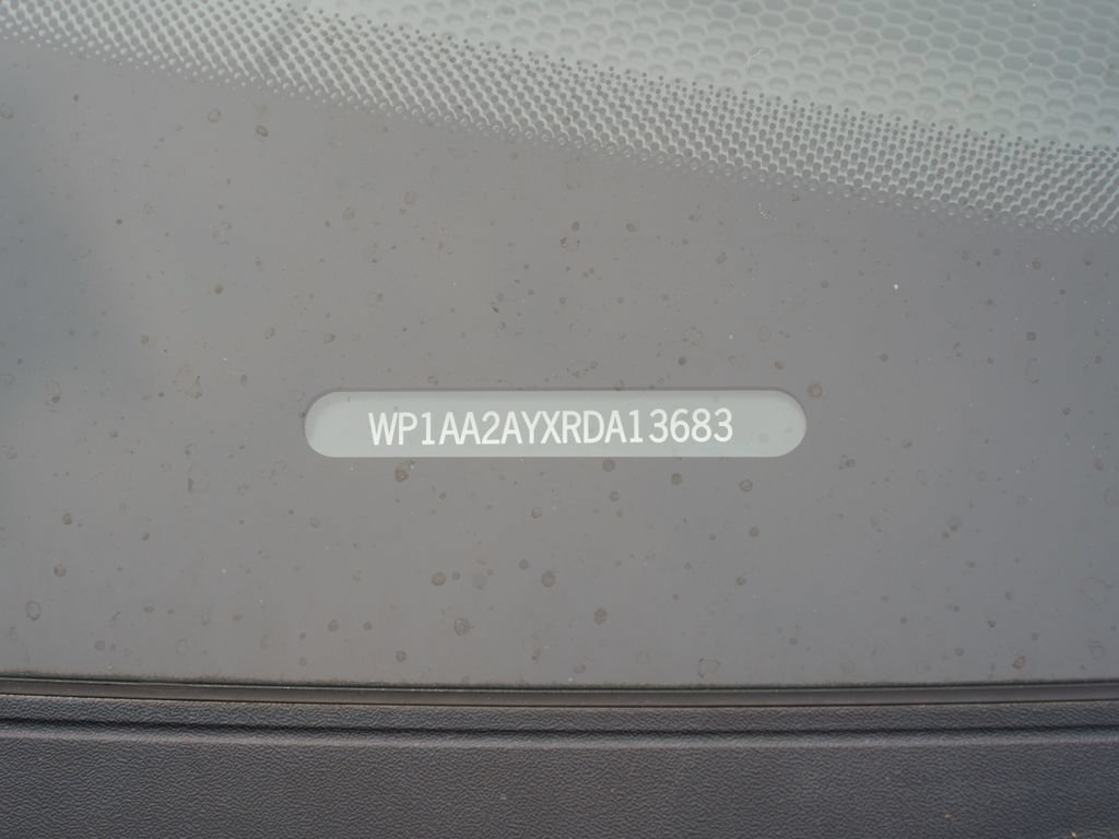 Used 2024 Porsche Cayenne AWD/4WD image 31