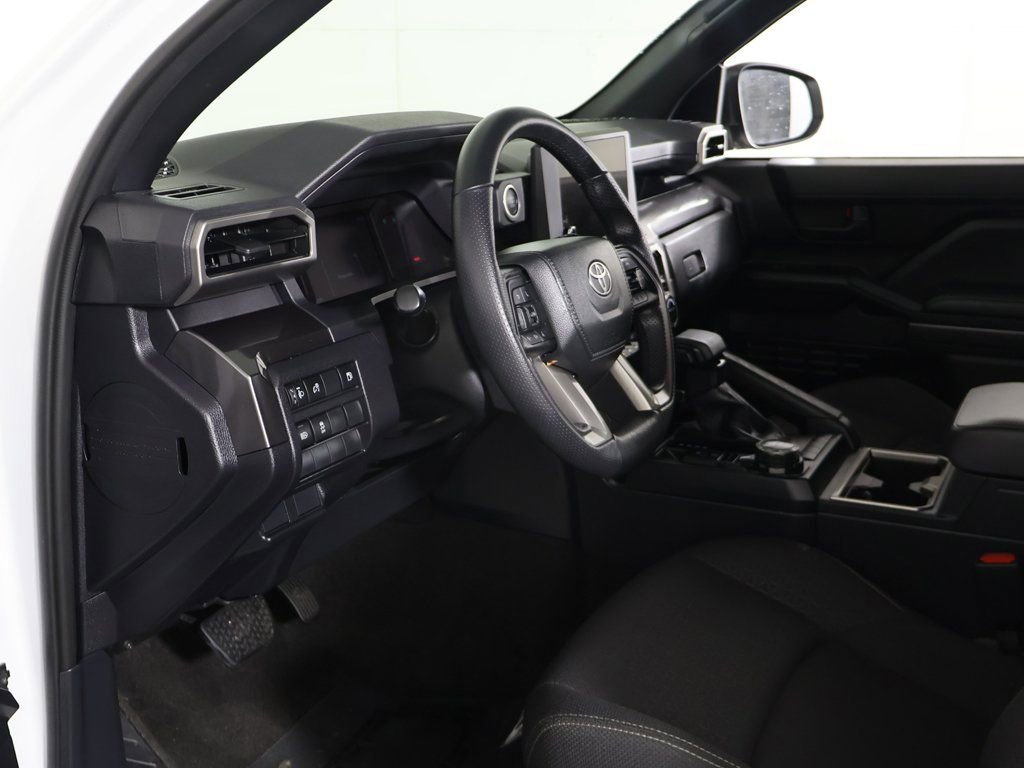 Used 2025 Toyota 4Runner SR5 image 21