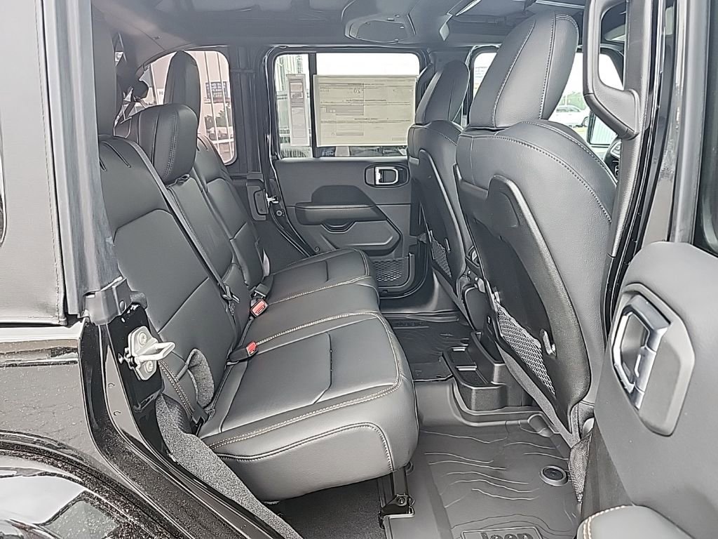 New 2025 Jeep Wrangler Sahara image 17