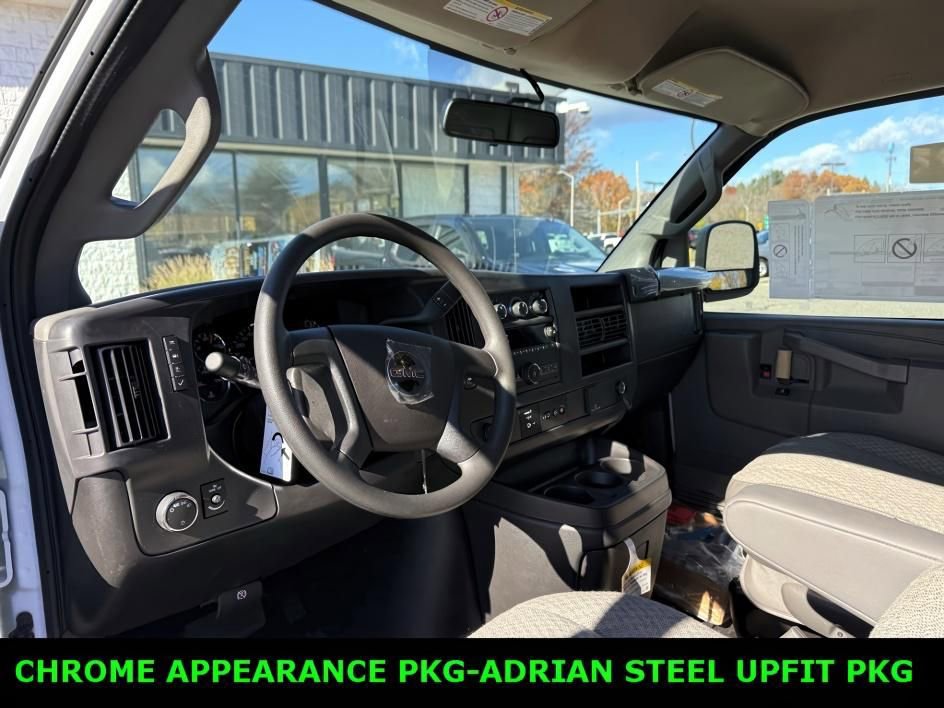 New 2025 GMC Savana 2500 w/ Chrome Appearance Package RWD image 14