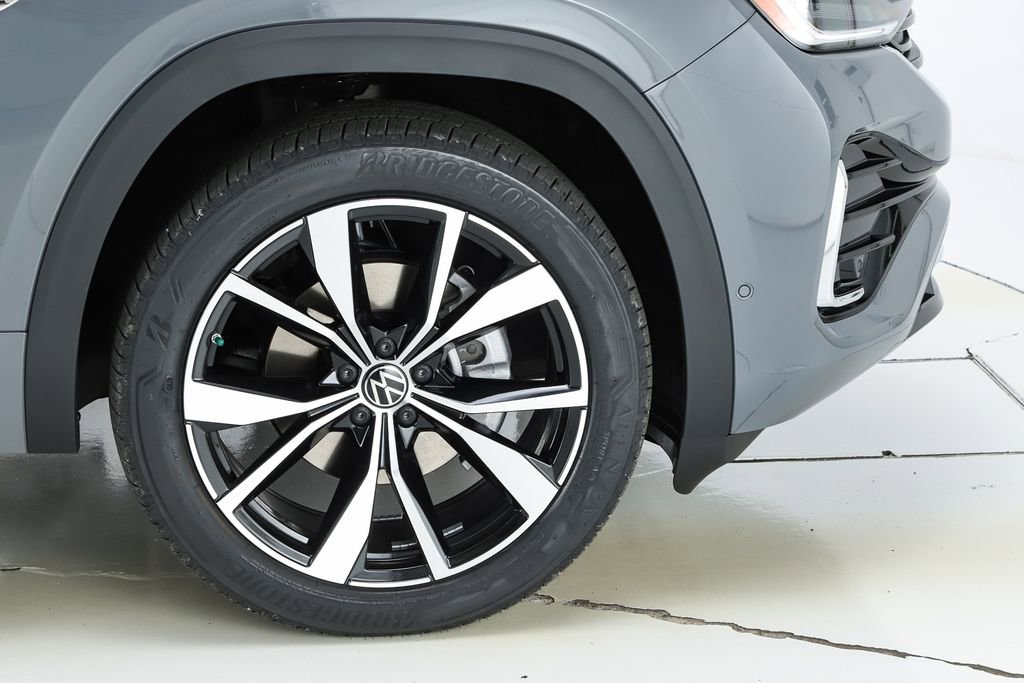 New 2026 Volkswagen Atlas SEL Premium R-Line AWD/4WD image 14