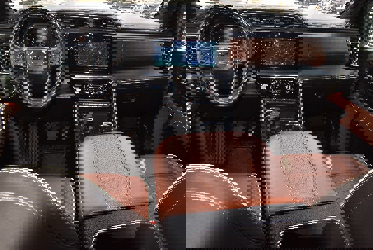 Used 2025 GMC Sierra 1500 Denali Ultimate image 16