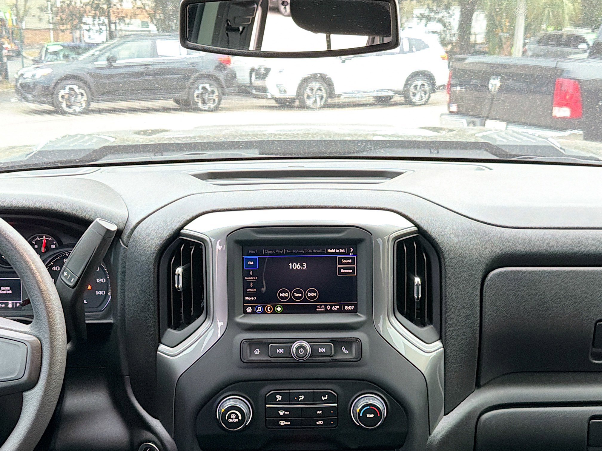 Used 2024 Chevrolet Silverado 2500 Custom w/ Custom Value Package image 18