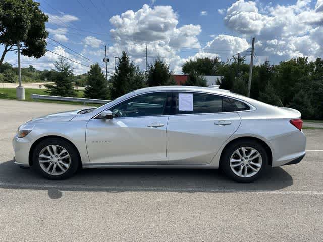 Used 2018 Chevrolet Malibu LT FWD image 2