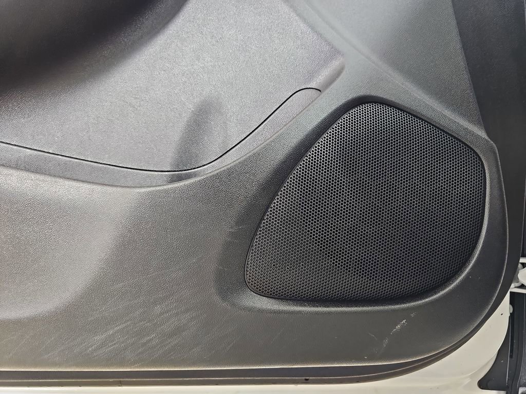 Used 2022 Chevrolet Malibu LT image 32