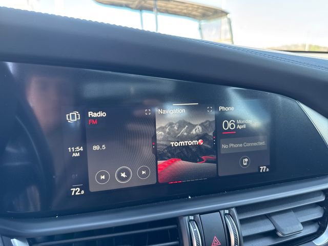 Used 2024 Alfa Romeo Giulia Veloce image 29
