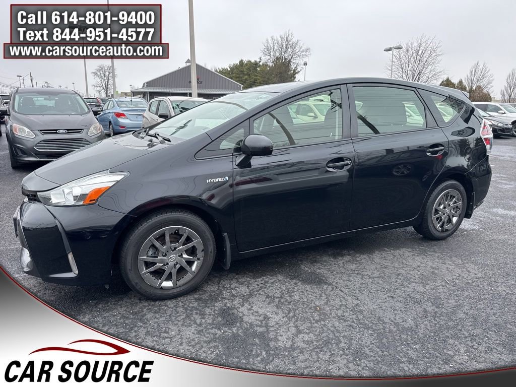 Used 2017 Toyota Prius V Three image 3