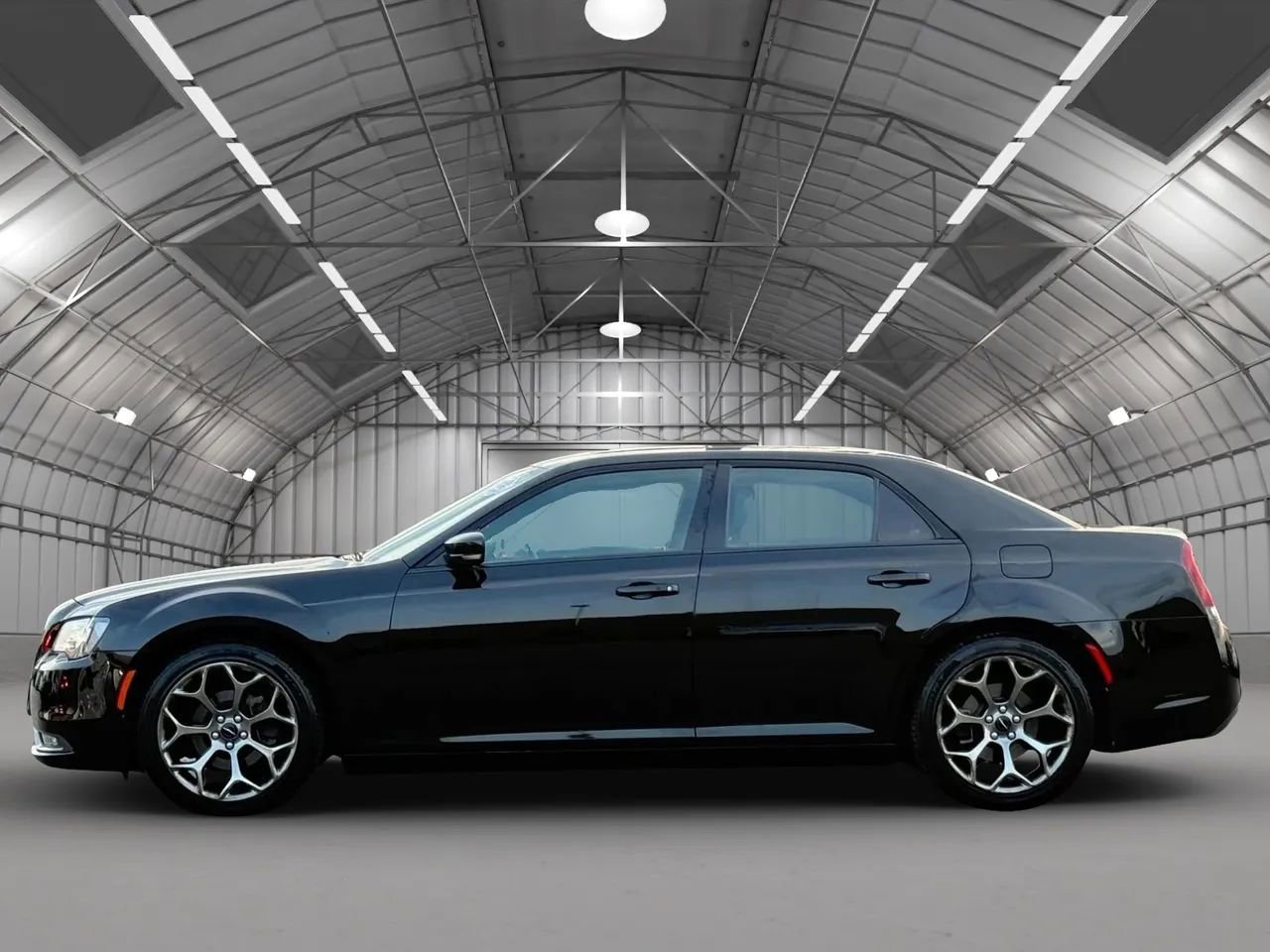 Used 2016 Chrysler 300 S w/ 300S Premium Group image 4