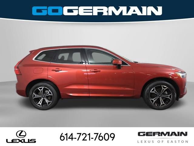 Used 2022 Volvo XC60 B5 Momentum w/ Climate Package image 7