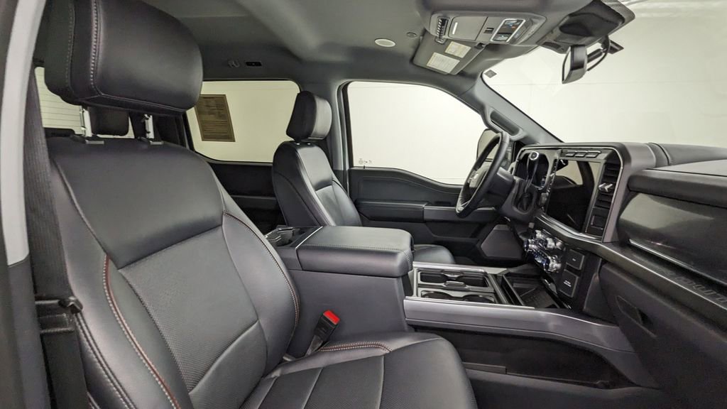 Used 2024 Ford F350 Lariat w/ Lariat Ultimate Package image 40