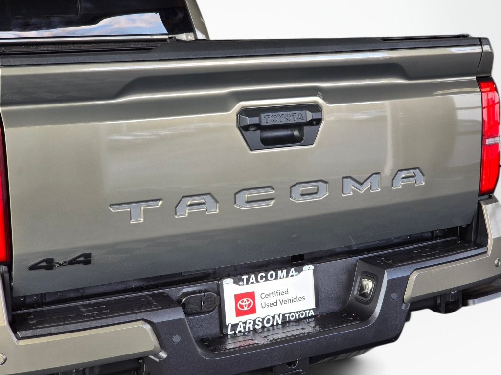 Certified 2024 Toyota Tacoma TRD Sport w/ TRD Sport Premium Package AWD/4WD image 13