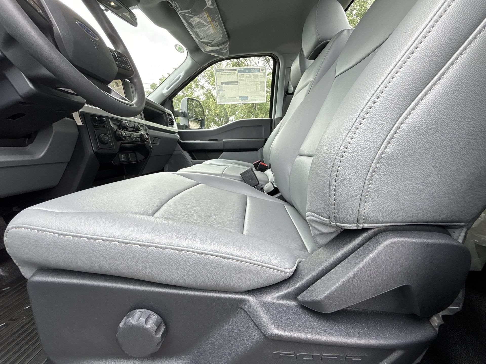 New 2026 Ford F550 2WD Regular Cab Super Duty image 13