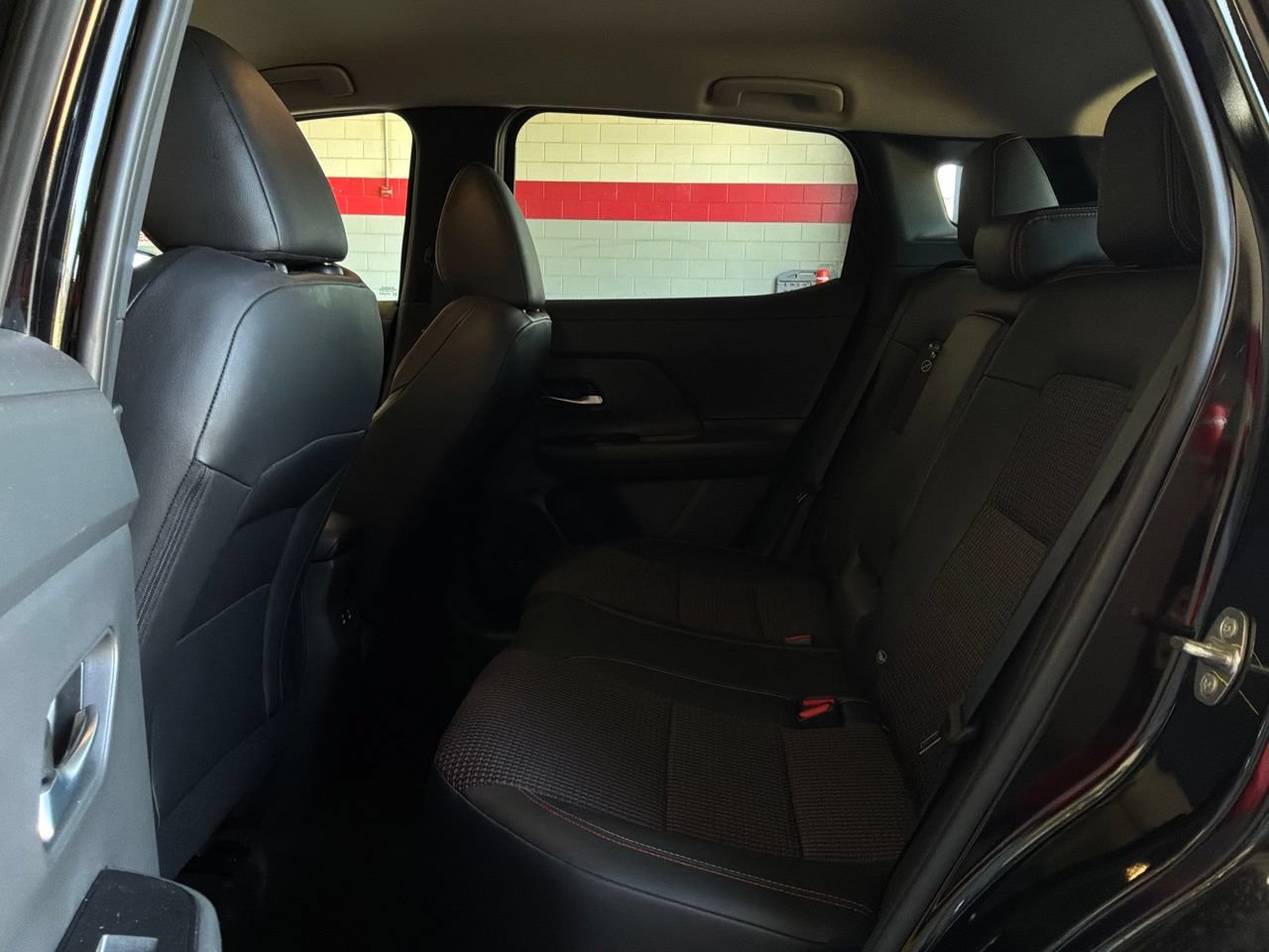 Used 2026 Nissan Kicks SR FWD image 12