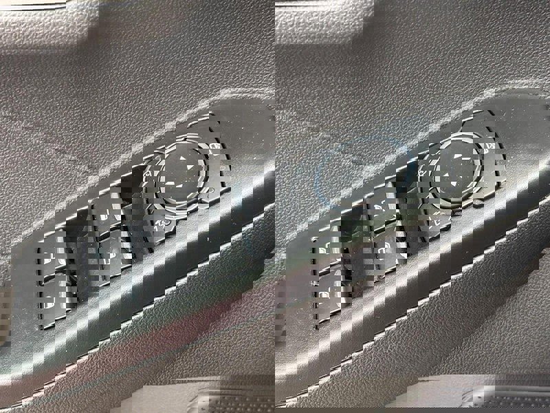 Used 2025 Ford Escape Platinum image 24