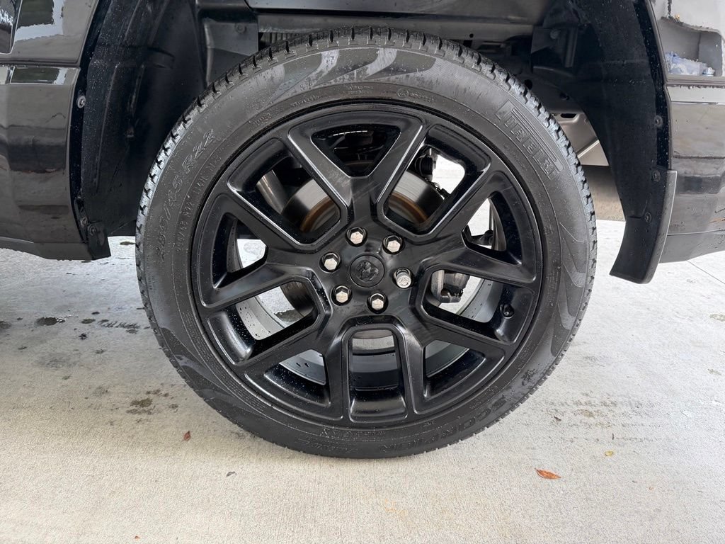 Used 2024 RAM 1500 Laramie AWD/4WD image 19