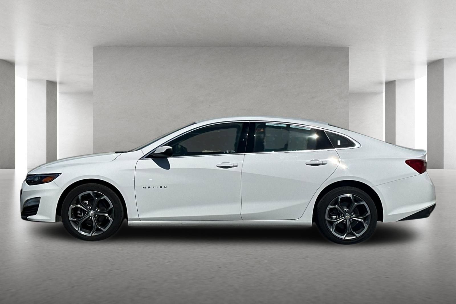 Used 2024 Chevrolet Malibu LT image 7