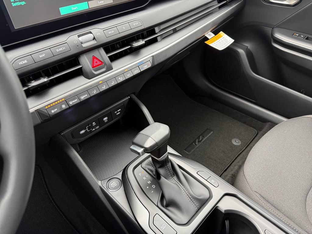 New 2026 Kia K4 FWD image 19