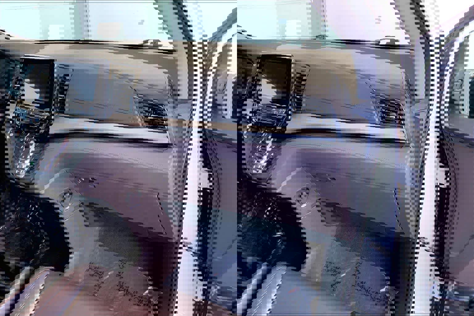 Used 2018 Honda Odyssey EX-L image 18