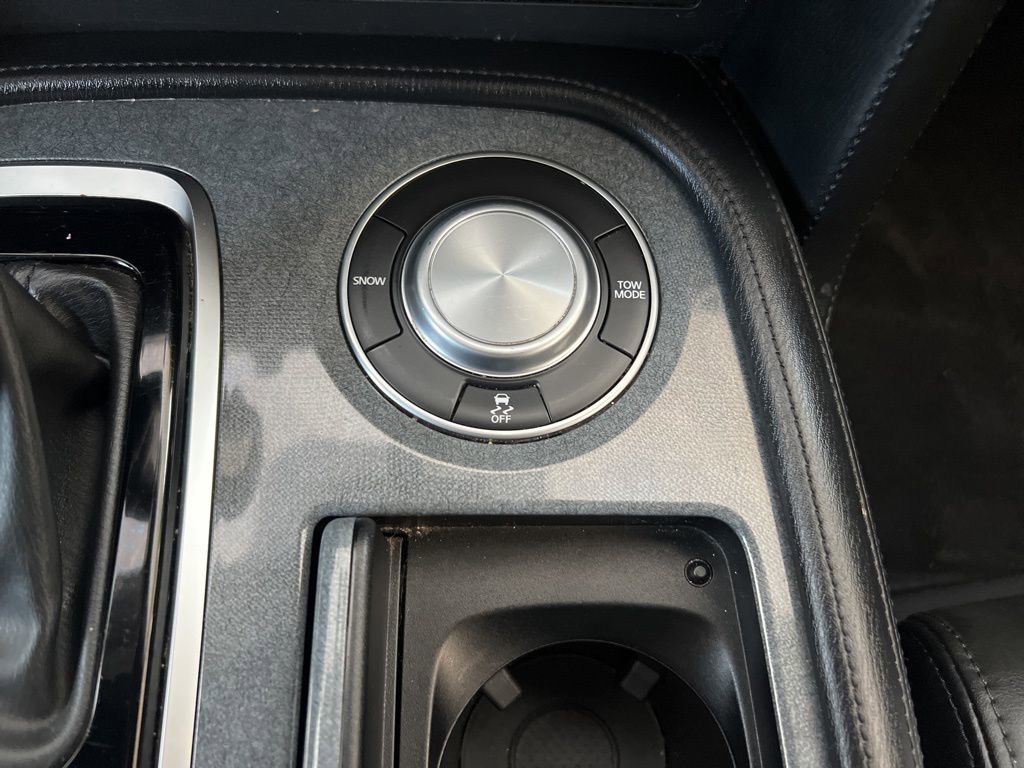 Used 2021 Nissan Armada SV image 35