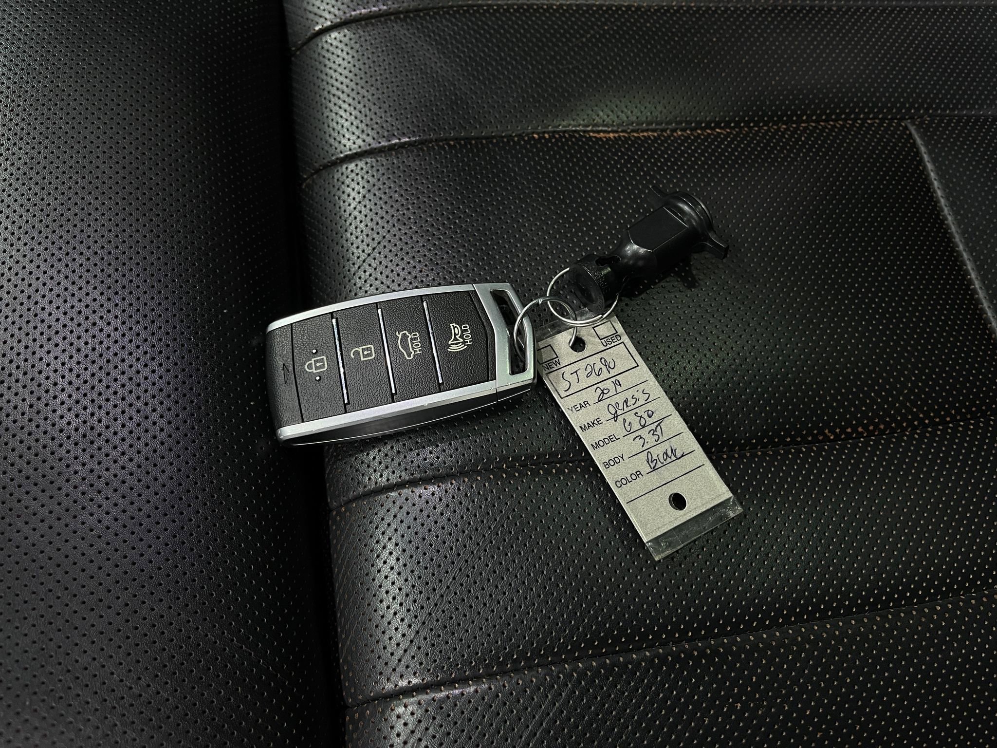 Used 2019 Genesis G80 3.3T Sport image 39