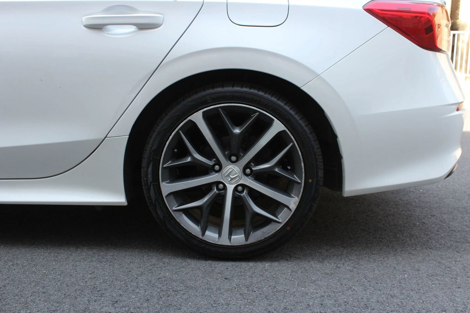 Used 2022 Honda Civic Touring image 10