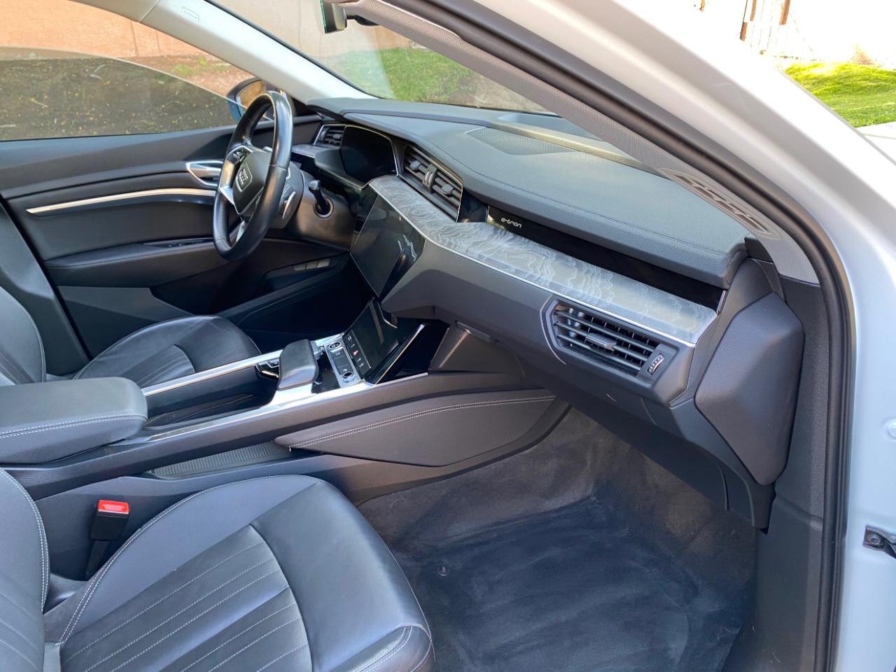 Used 2021 Audi e-tron Premium w/ Convenience Plus Package AWD/4WD image 50