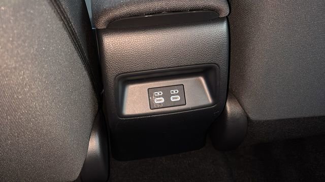 Used 2024 Toyota Corolla LE image 9