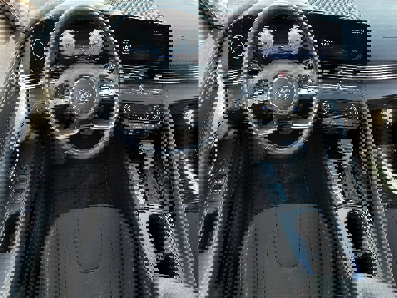 Used 2023 Hyundai Elantra SEL w/ Convenience Package image 10